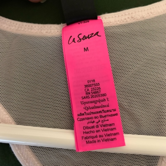 **2 for $20**🛍️ La Senza Light Pink workout tank top Medium - Picture 2 of 4